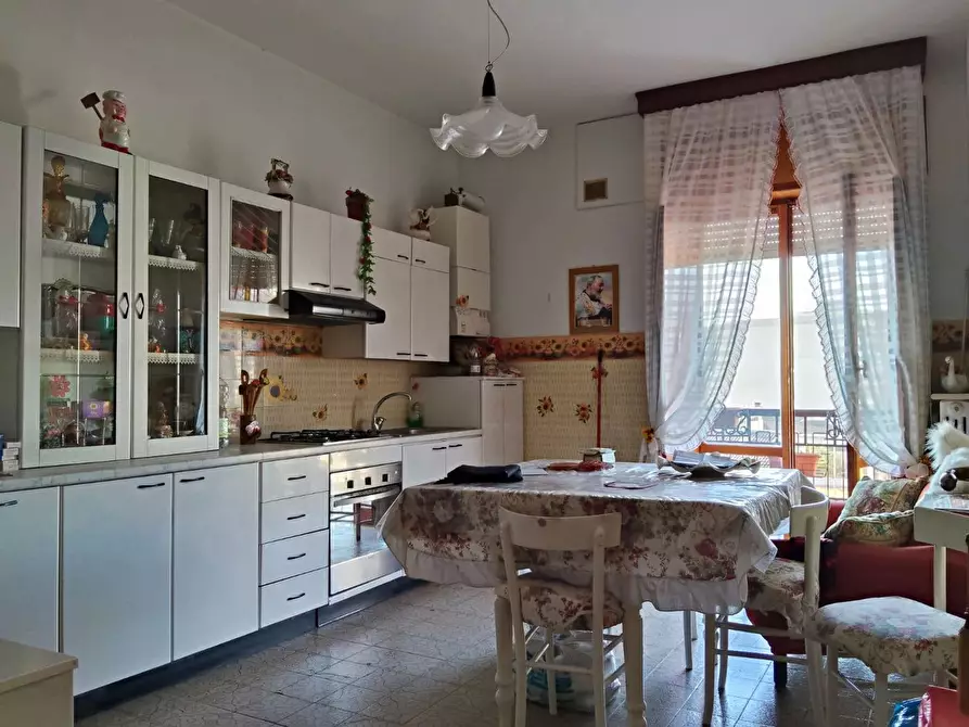 Immagine 3 di Appartamento in vendita  in Via TEANO APPULO a San Severo