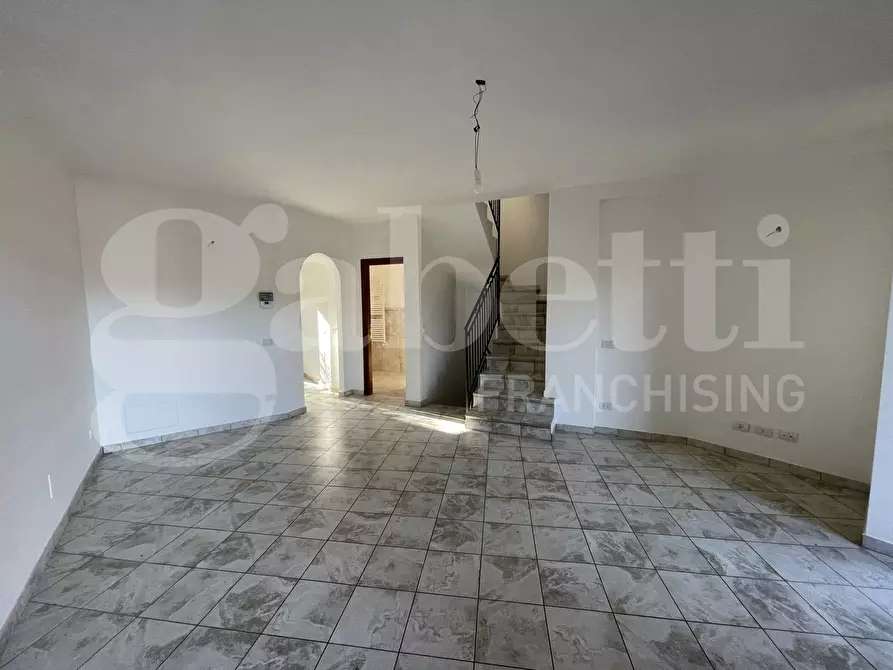 Immagine 7 di Casa bifamiliare in vendita  in Via dei Ciclamini, 25 a Rocca Di Papa