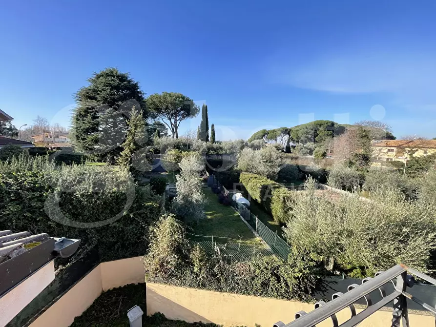 Immagine 39 di Casa bifamiliare in vendita  in Via dei Ciclamini, 25 a Rocca Di Papa