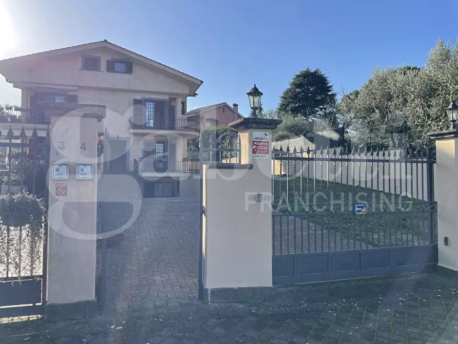 Immagine 40 di Casa bifamiliare in vendita  in Via dei Ciclamini, 25 a Rocca Di Papa