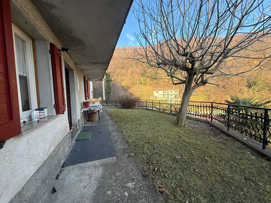 Immagine 9 di Casa bifamiliare in vendita  in Via valle, 8 a Parzanica