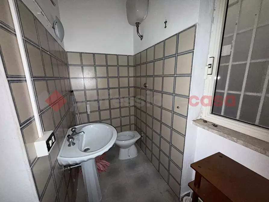 Immagine 18 di Ufficio in affitto  in Via delle Piagge, 5 a Tivoli