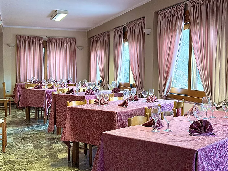 Immagine 10 di Bar / Ristorante in affitto  in Via SR 155, 86 a Trivigliano