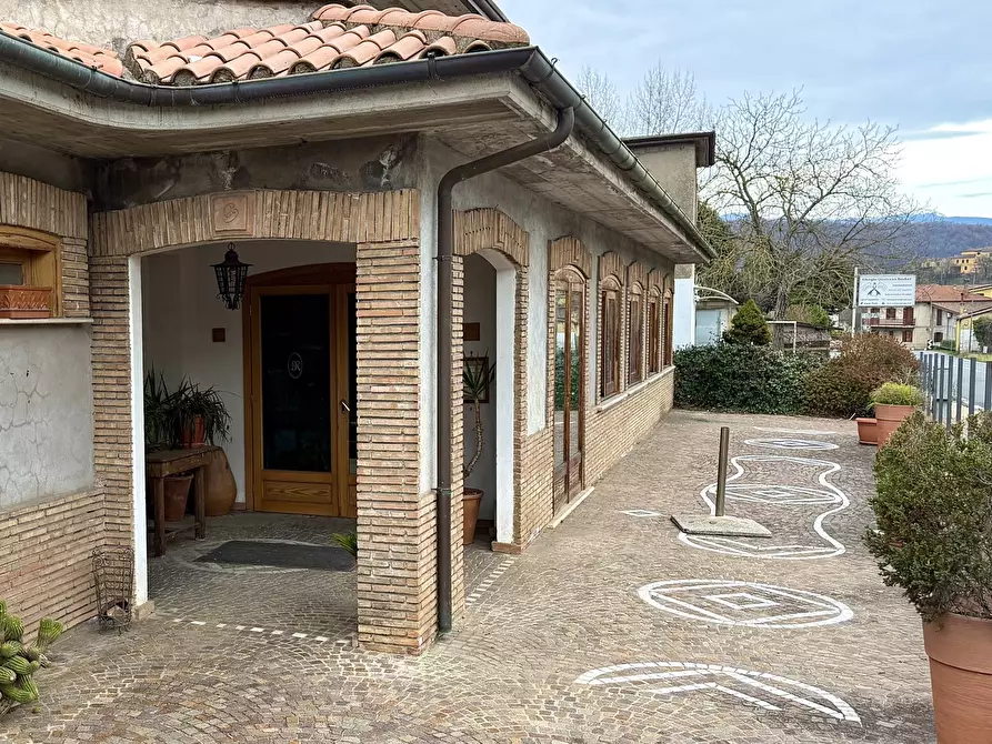 Immagine 13 di Bar / Ristorante in affitto  in Via SR 155, 86 a Trivigliano