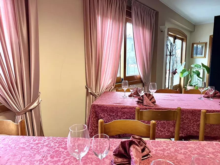 Immagine 3 di Bar / Ristorante in affitto  in Via SR 155, 86 a Trivigliano
