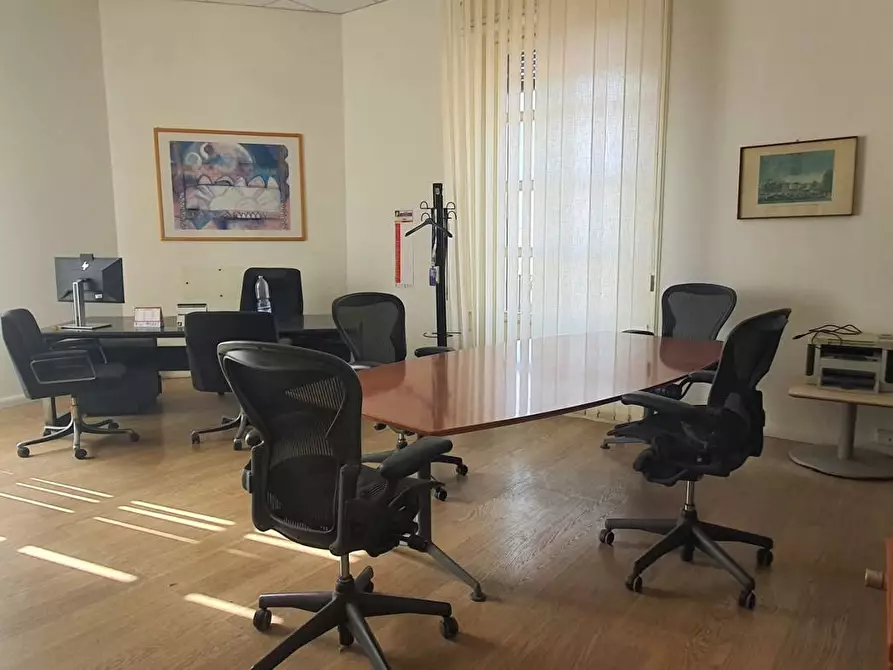 Immagine 14 di Attico in vendita  in Via Roma, 299 a Palermo