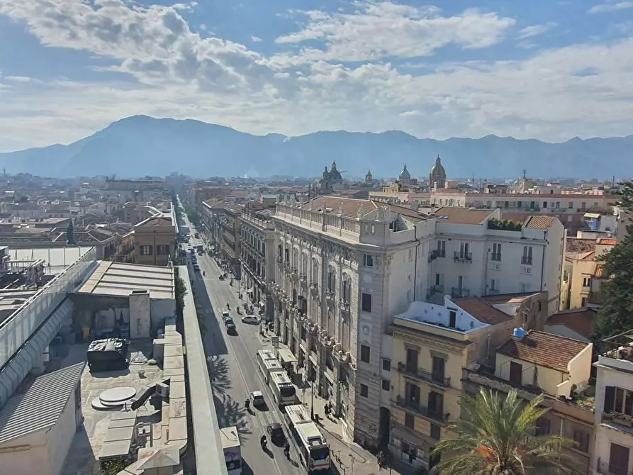 Immagine 6 di Attico in vendita  in Via Roma, 299 a Palermo