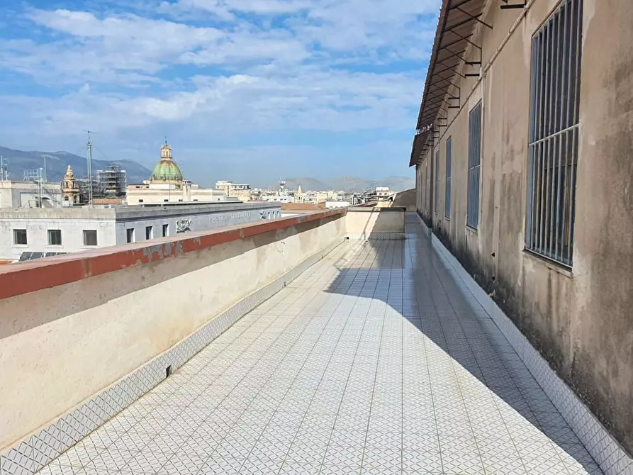 Immagine 12 di Attico in vendita  in Via Roma, 299 a Palermo