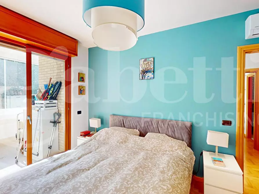 Immagine 32 di Appartamento in vendita  in Via Riva Ligure, 44 a Roma