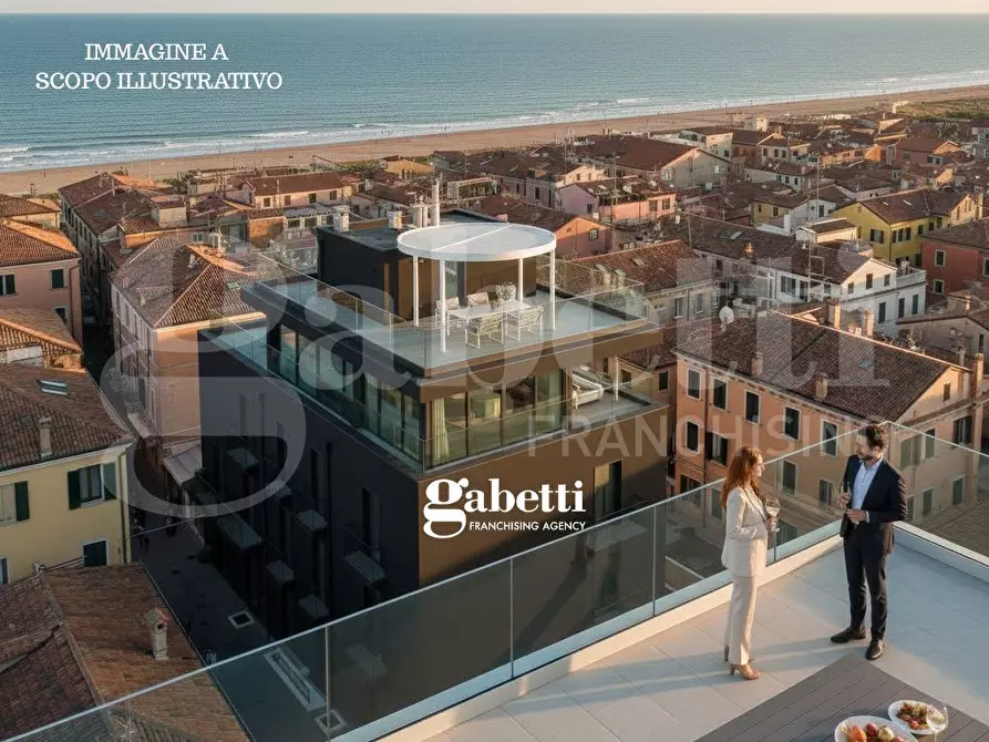 Immagine 2 di Palazzo in vendita  in Via SOTTOMARINA - VIALE VENETO, 12 a Chioggia