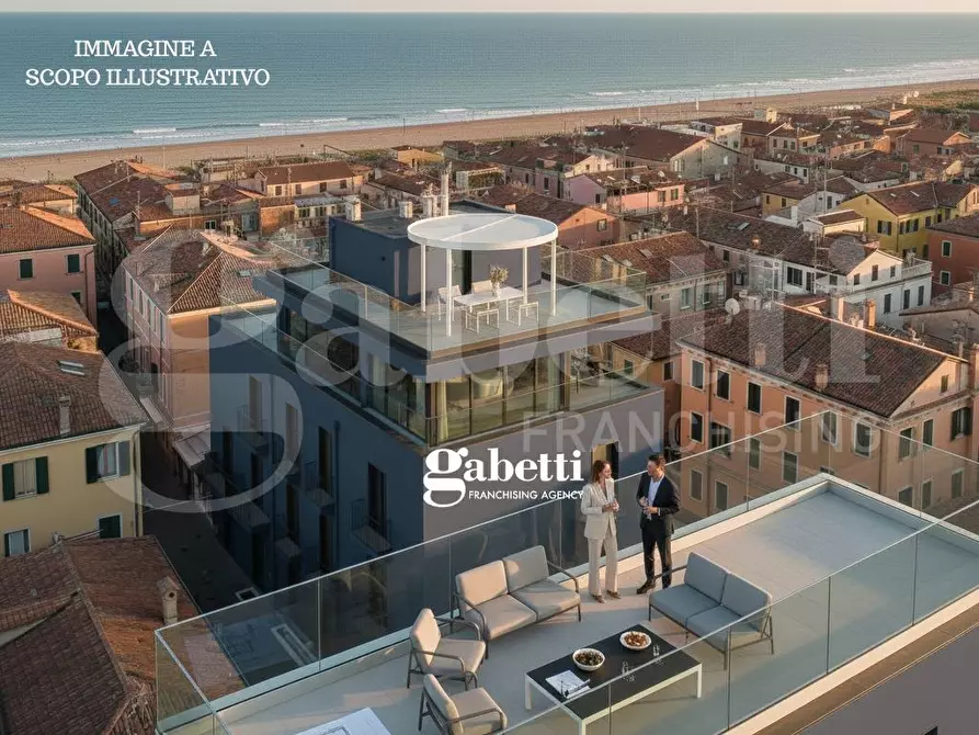 Immagine 4 di Palazzo in vendita  in Via SOTTOMARINA - VIALE VENETO, 12 a Chioggia