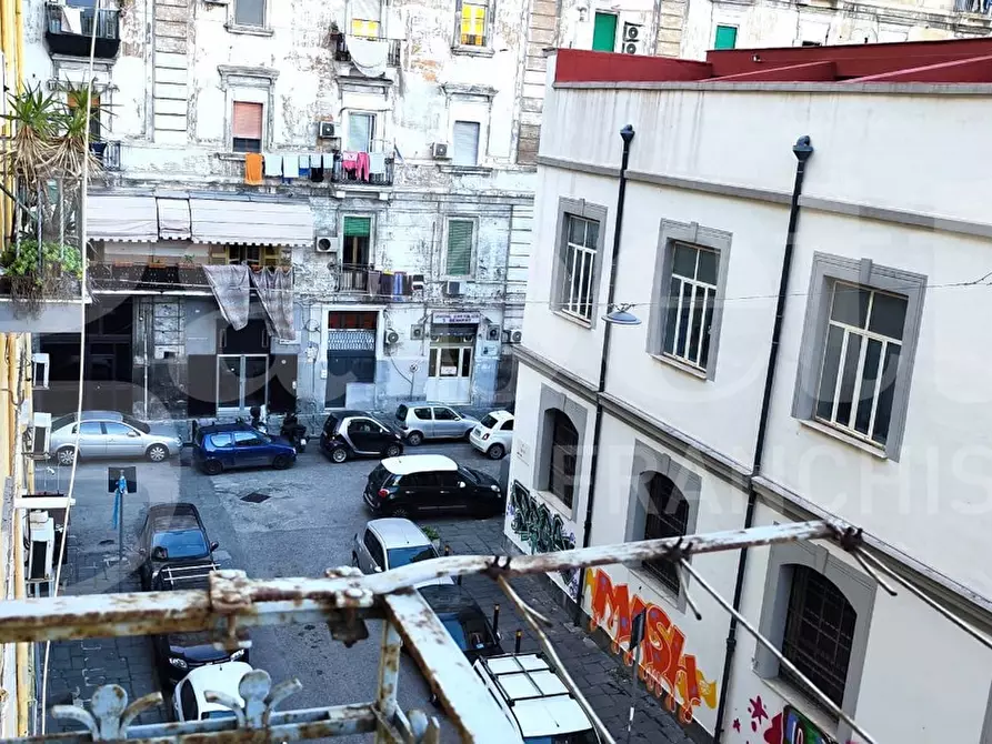 Immagine 3 di Appartamento in vendita  in Via CHIETI a Napoli