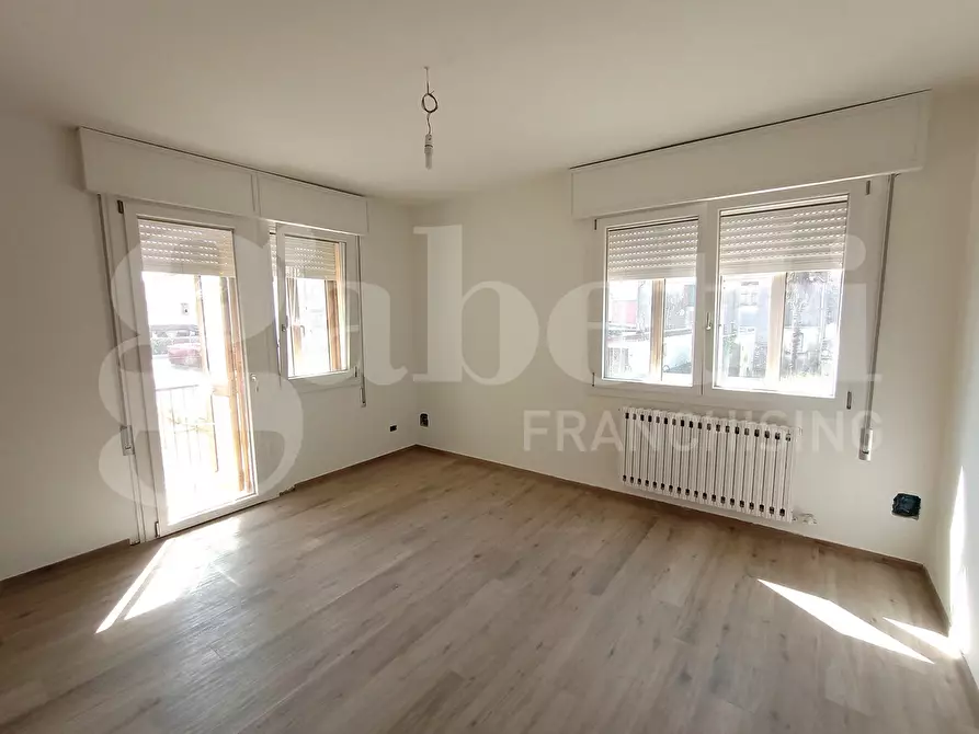 Immagine 2 di Appartamento in vendita  in Via CAVARZERE   Via dei Martiri, 59 a Cavarzere