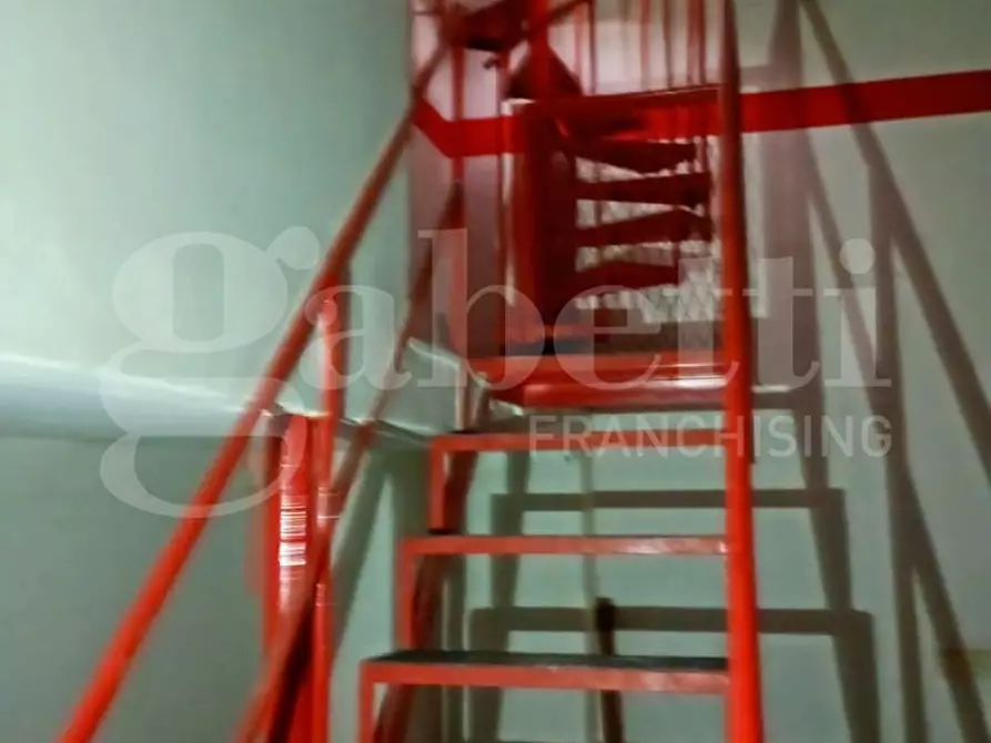 Immagine 4 di Negozio in affitto  in Via Pasquali, 7 a Benevento