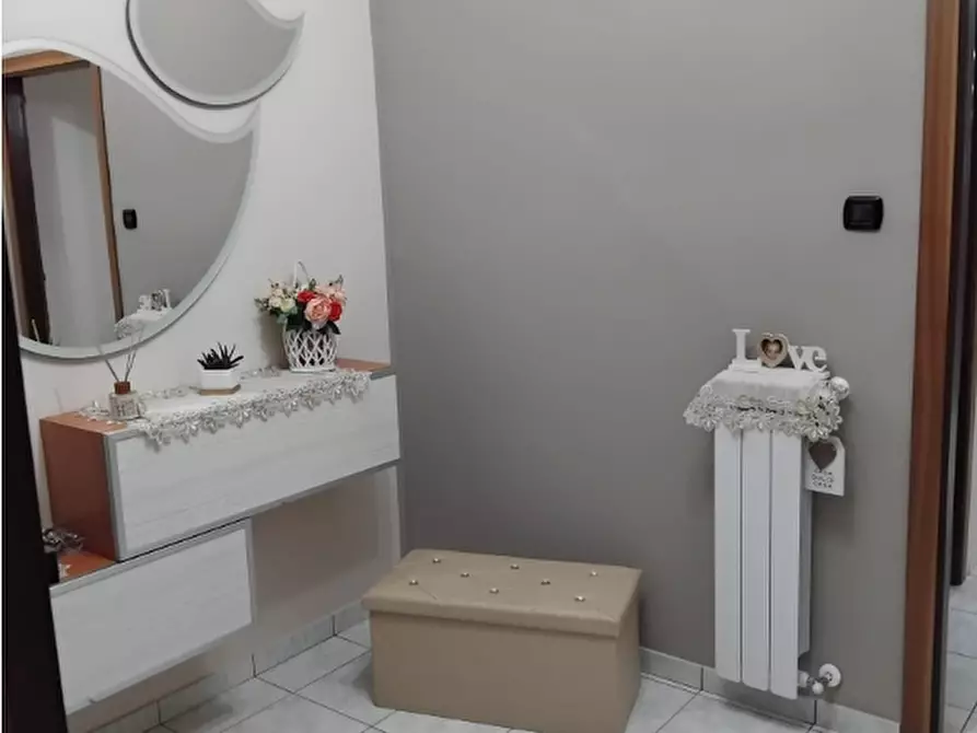 Immagine 5 di Appartamento in vendita  in Via San Giacomo, 72 a Pollena Trocchia