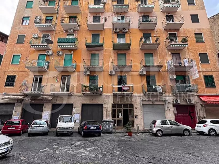 Immagine 1 di Appartamento in affitto  in Via Sant'Antonio Abate a Napoli