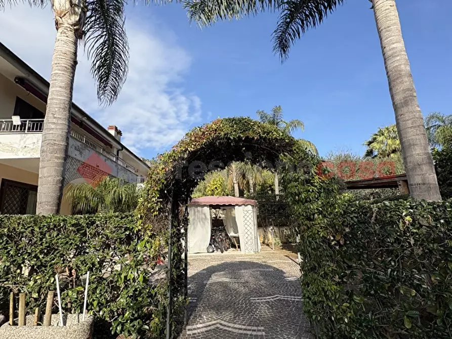 Immagine 2 di Casa quadrifamiliare in vendita  in Via PENELOPE, 374 a Sperlonga