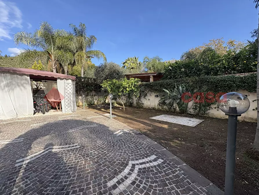 Immagine 3 di Casa quadrifamiliare in vendita  in Via PENELOPE, 374 a Sperlonga