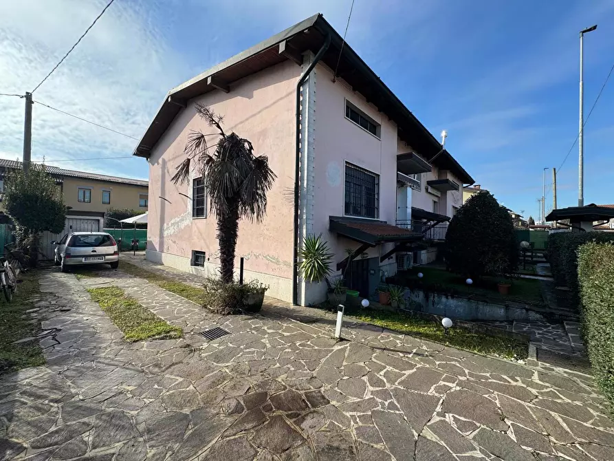 Immagine 9 di Casa bifamiliare in vendita  in Via Tito Speri II traversa, 1/D a Chiari