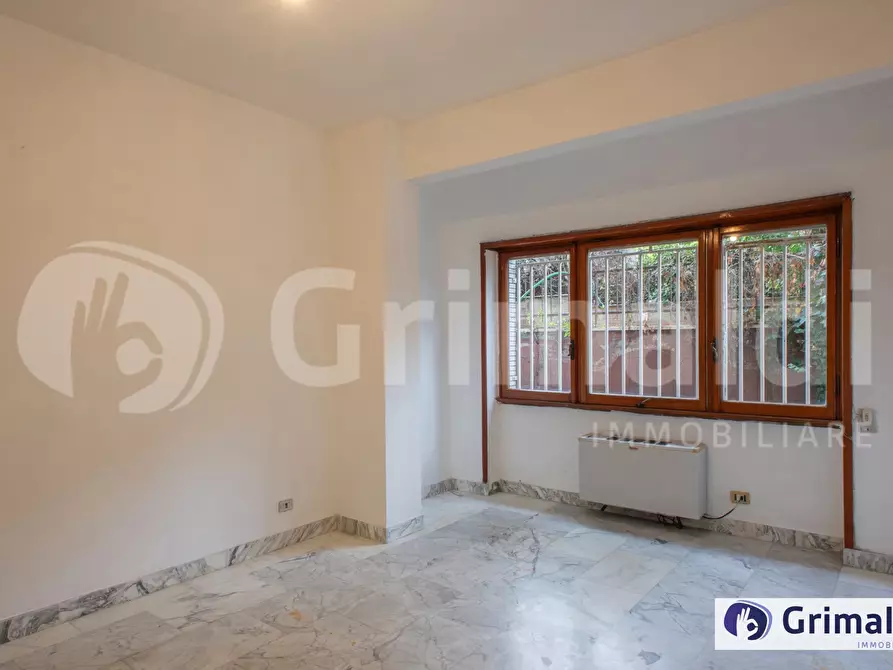 Immagine 2 di Appartamento in vendita  in Via del Serafico a Roma