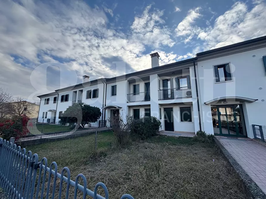 Immagine 2 di Appartamento in vendita  in Via ENEGO, SNC a Loria