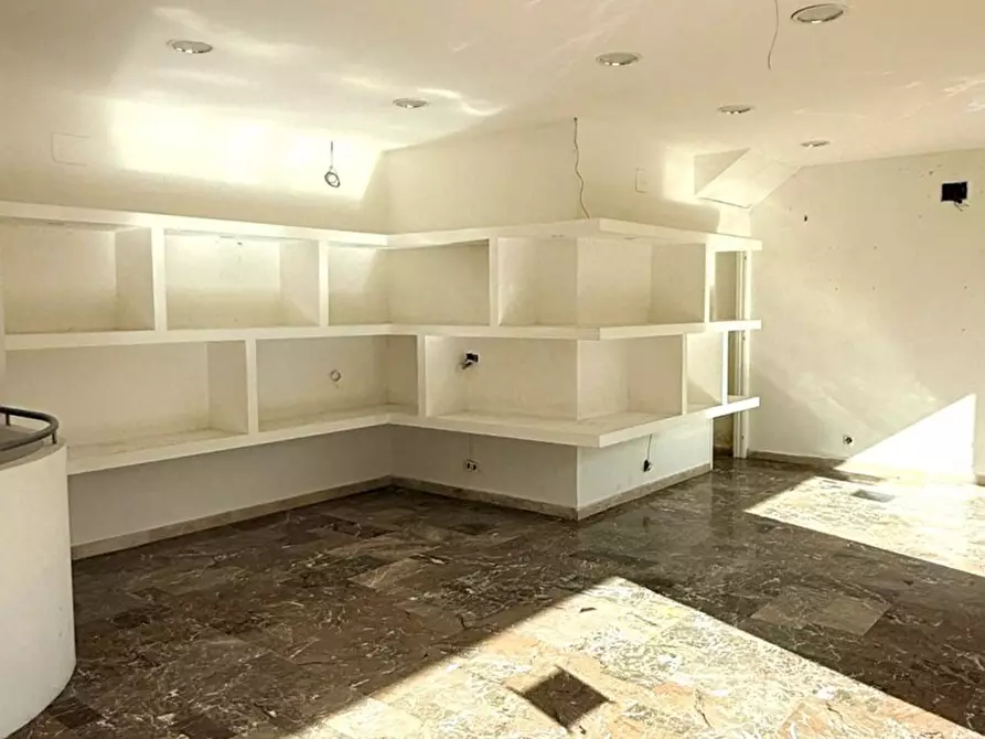 Immagine 4 di Negozio in vendita  in Corso Calatafimi, 979 a Palermo