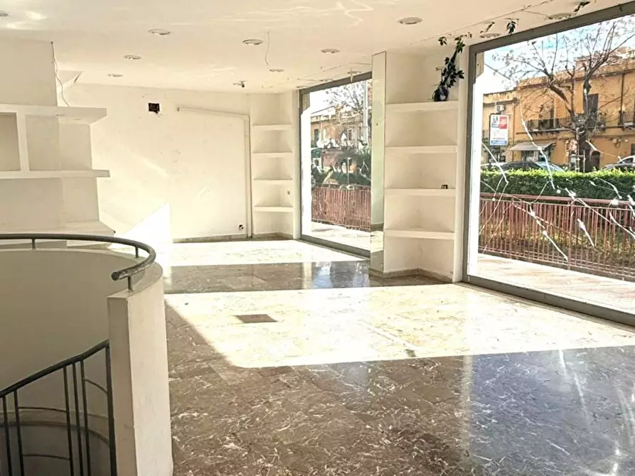 Immagine 3 di Negozio in vendita  in Corso Calatafimi, 979 a Palermo