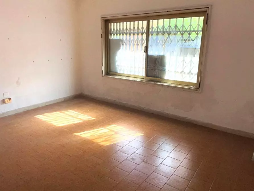 Immagine 7 di Negozio in vendita  in Corso Calatafimi, 979 a Palermo