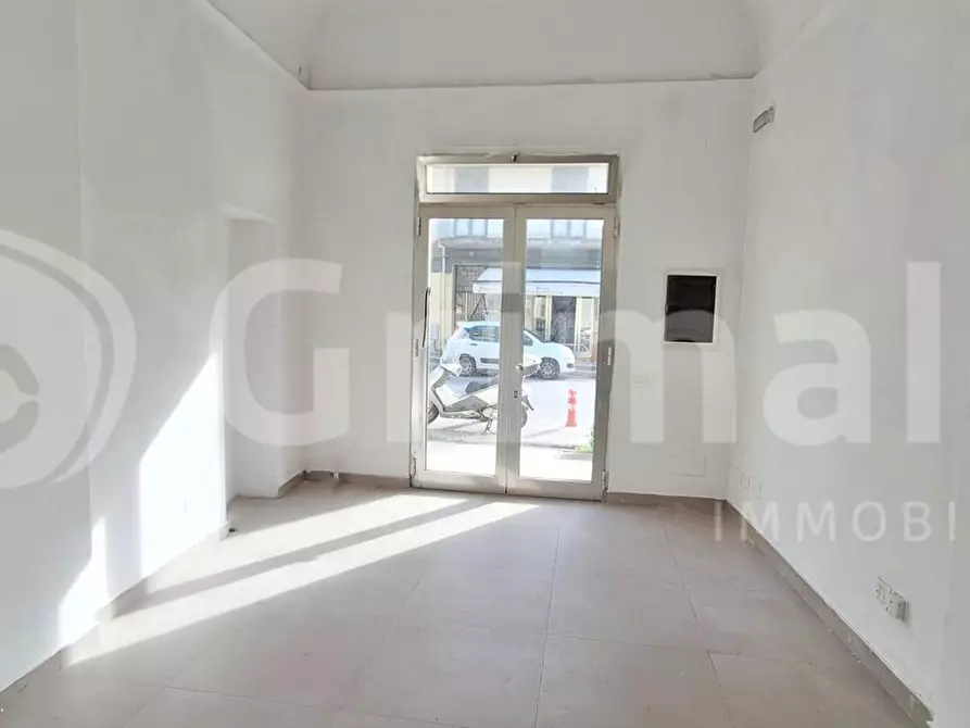 Immagine 14 di Negozio in affitto  in Via Consolare Pompea, 1561 a Messina