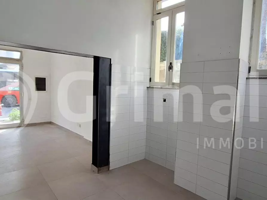 Immagine 11 di Negozio in affitto  in Via Consolare Pompea, 1561 a Messina