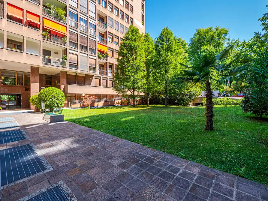 Immagine 12 di Appartamento in vendita  in Via giuseppe frua a Milano