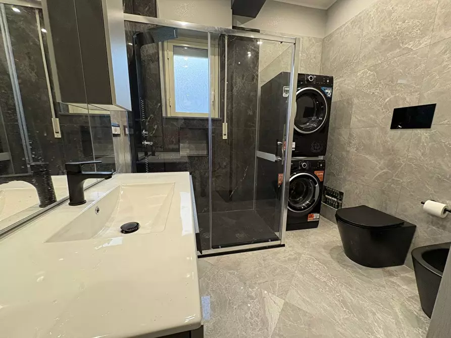 Immagine 11 di Appartamento in vendita  in Via Del Carmine, 16 a Messina