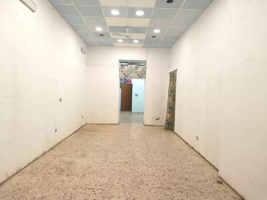 Immagine 3 di Negozio in vendita  in Via nazionale, 227 a Messina