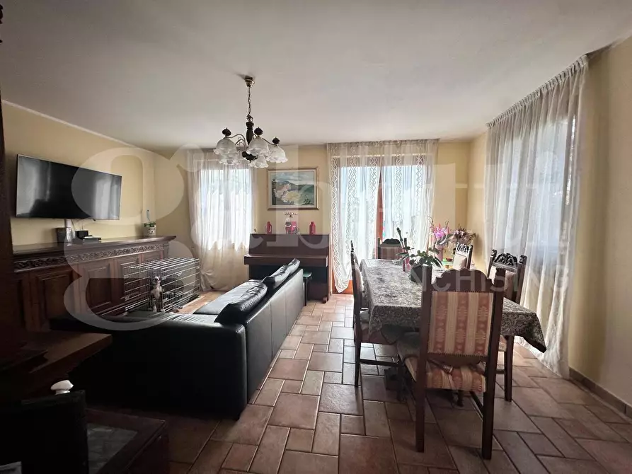 Immagine 6 di Villa in vendita  in Via Cascina  Avalle, snc a Albavilla