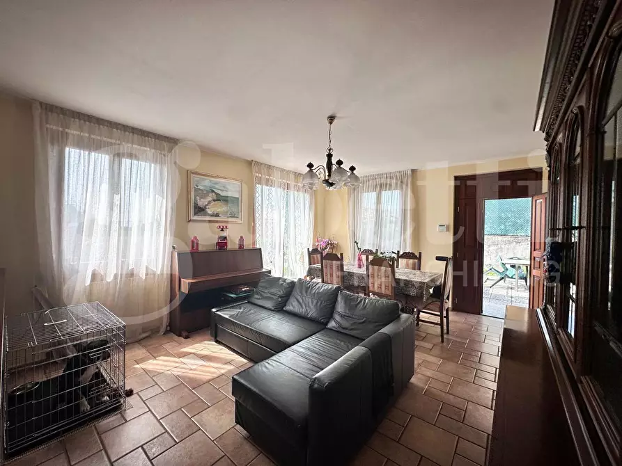 Immagine 12 di Villa in vendita  in Via Cascina  Avalle, snc a Albavilla