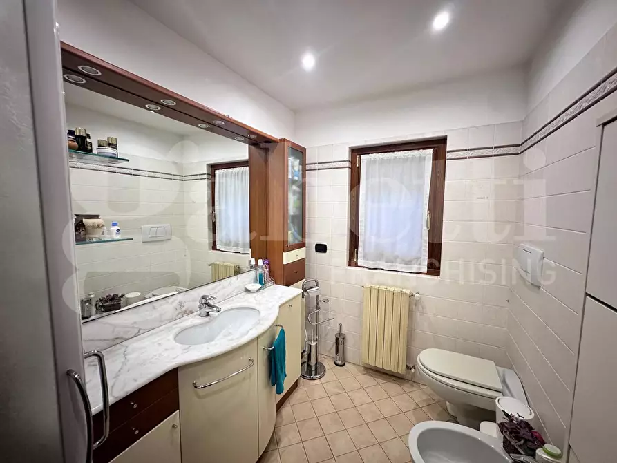 Immagine 7 di Villa in vendita  in Via Cascina  Avalle, snc a Albavilla