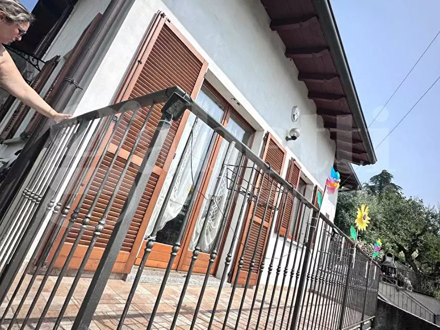 Immagine 24 di Villa in vendita  in Via Cascina  Avalle, snc a Albavilla