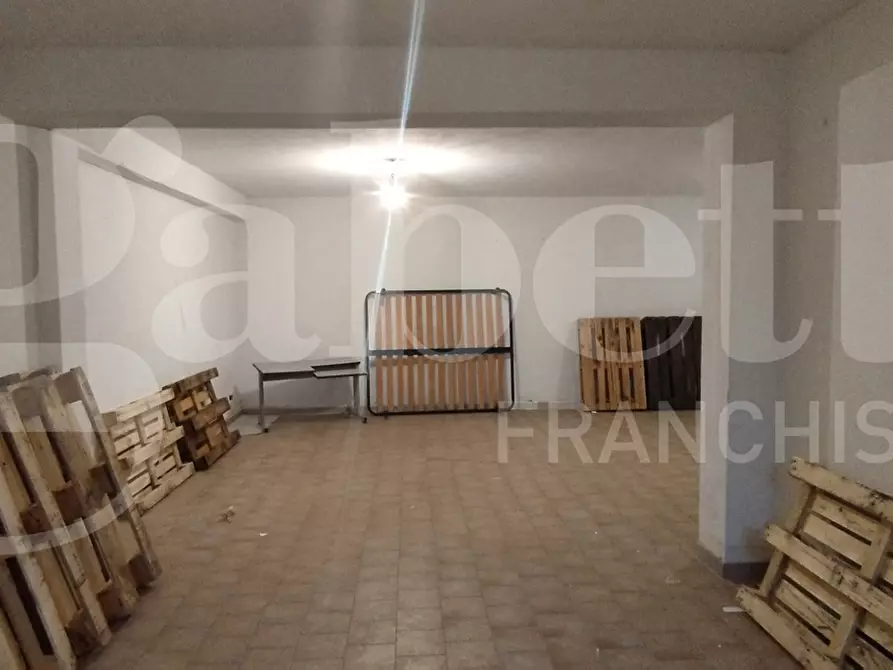 Immagine 11 di Magazzino in vendita  in Via Nazionale, 32 a Squillace
