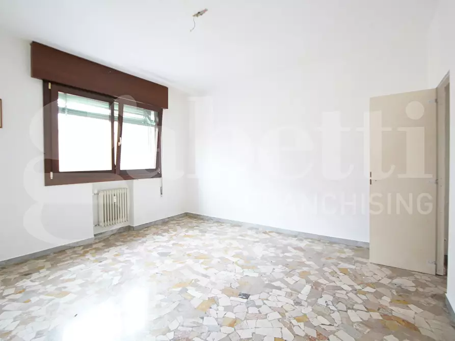 Immagine 9 di Appartamento in vendita  in Via Voltuno, . a Venezia