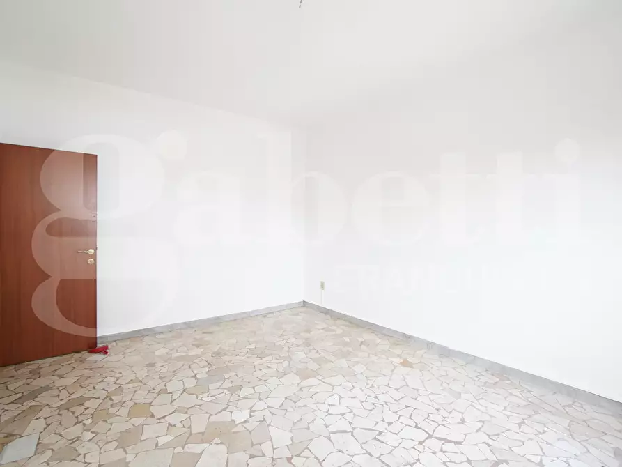 Immagine 8 di Appartamento in vendita  in Via Voltuno, . a Venezia