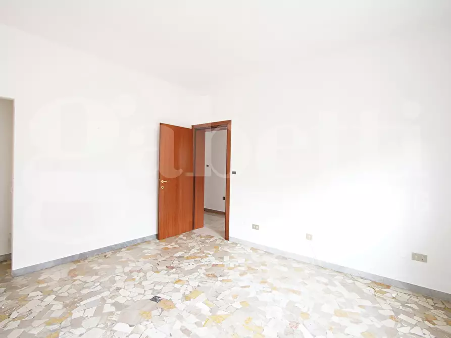 Immagine 11 di Appartamento in vendita  in Via Voltuno, . a Venezia