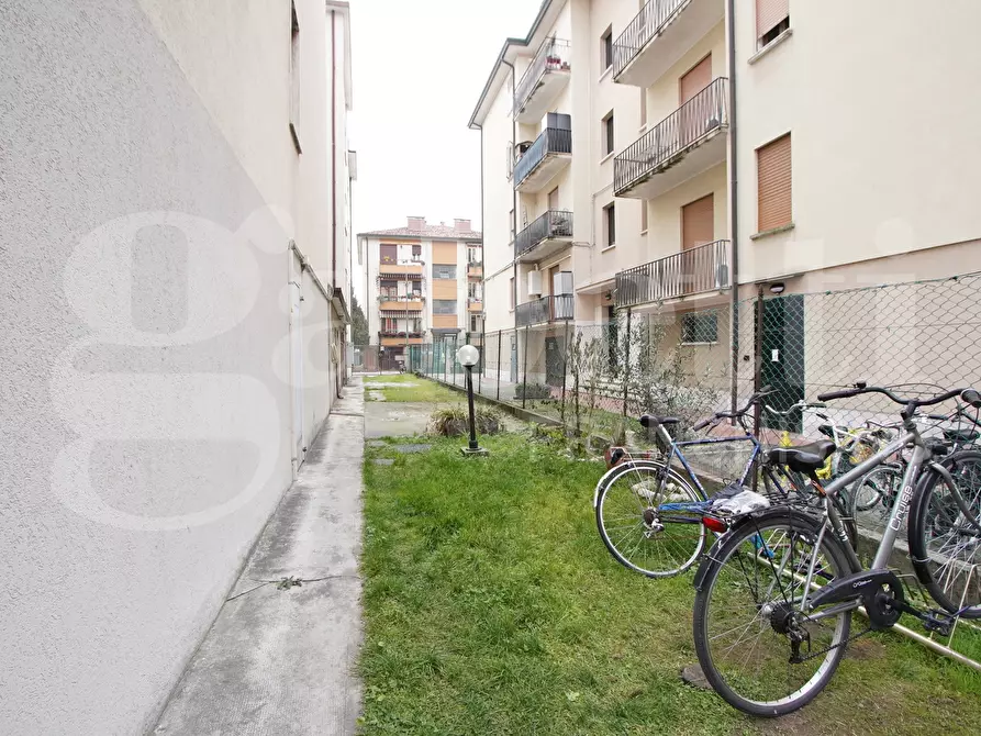 Immagine 20 di Appartamento in vendita  in Via Voltuno, . a Venezia