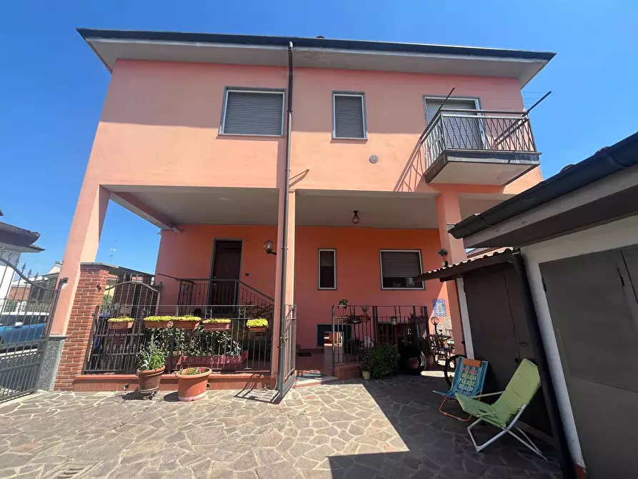 Immagine 2 di Appartamento in vendita  in Via Maggi, 104 a Abbiategrasso