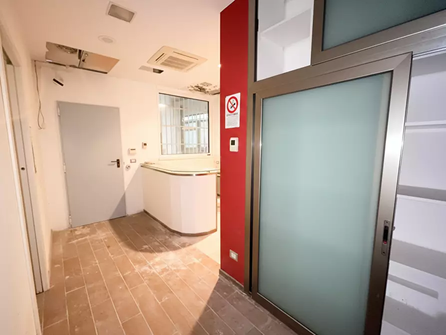 Immagine 11 di Ufficio in vendita  in Via Vann'AntÃ², 8 a Palermo