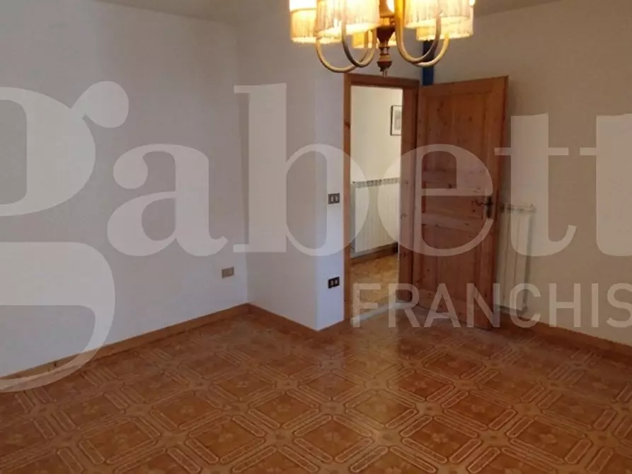 Immagine 26 di Appartamento in vendita  in Via Armando Diaz, 18 a Cortale