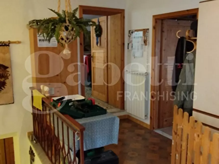 Immagine 5 di Appartamento in vendita  in Via Armando Diaz, 18 a Cortale