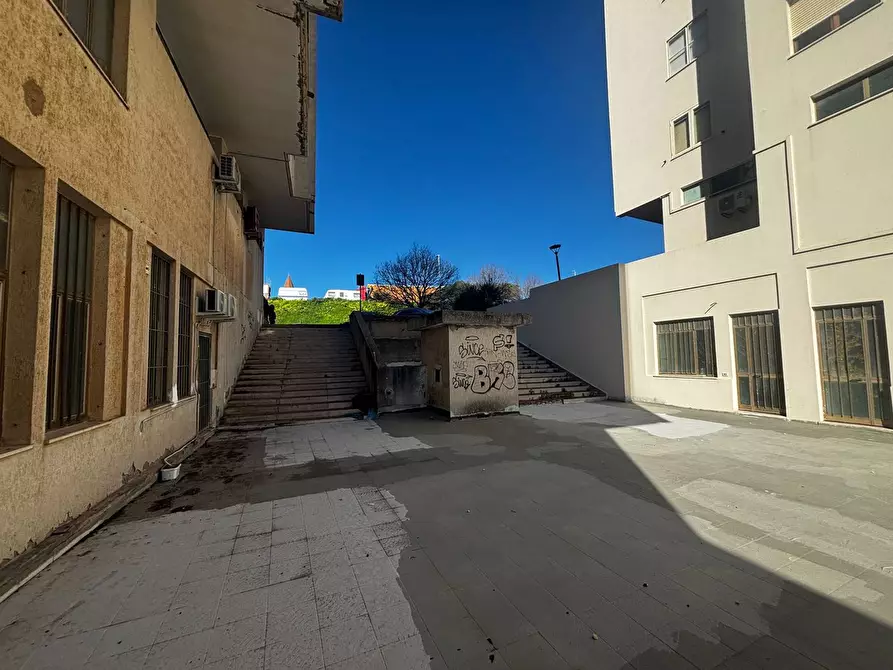 Immagine 3 di Ufficio in affitto  in Viale Arsia, 80 a Carbonia