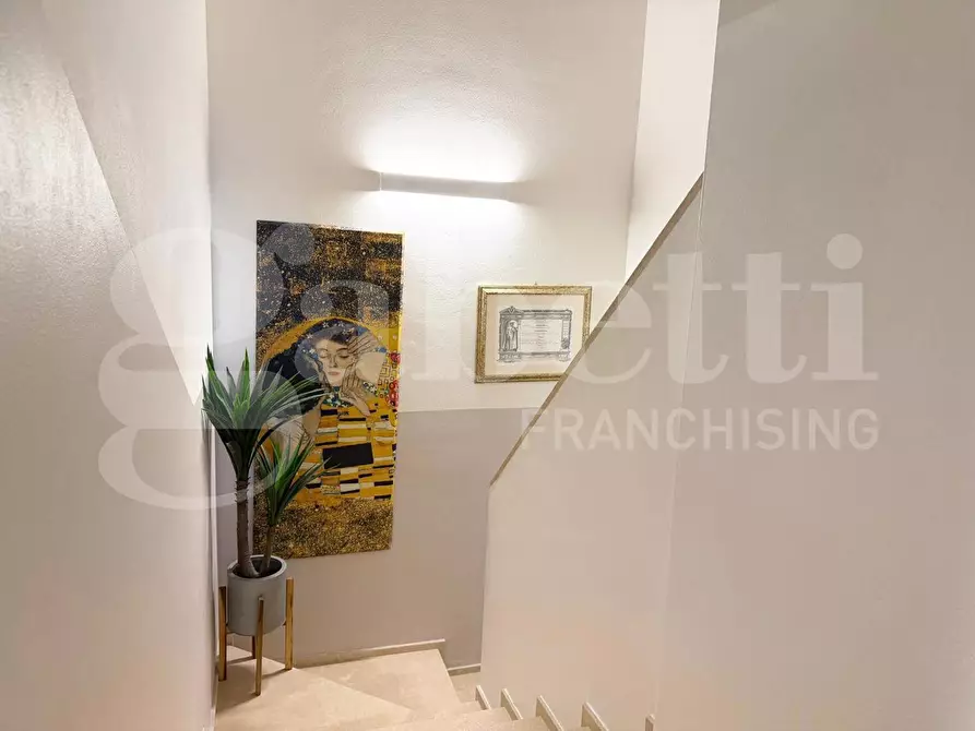 Immagine 8 di Villetta a schiera in vendita  in Via LUIGI ROMAGNOLI, 3 a Assisi