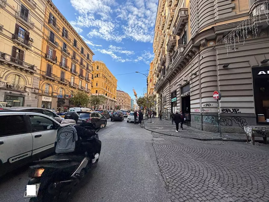 Immagine 3 di Attività commerciale in affitto  in Via sant'arcangelo a baiano, 59 a Napoli