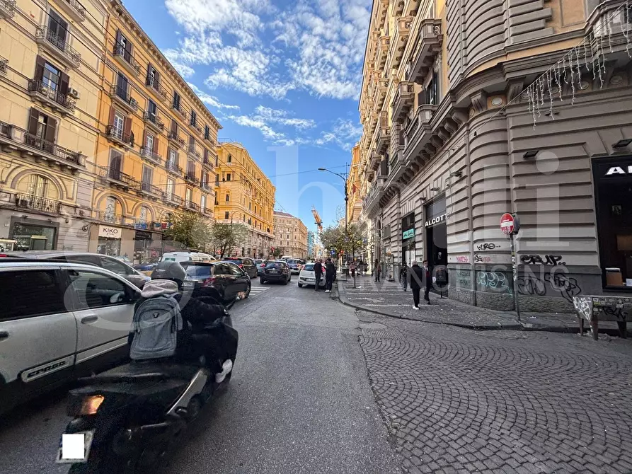 Immagine 3 di Attività commerciale in vendita  in Via sant'arcangelo a baiano, 59 a Napoli